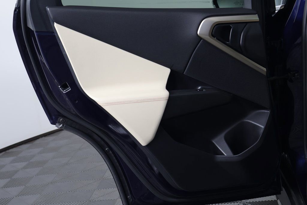 Used 2025 BMW X3 xDrive30i w/ Premium Package image 13