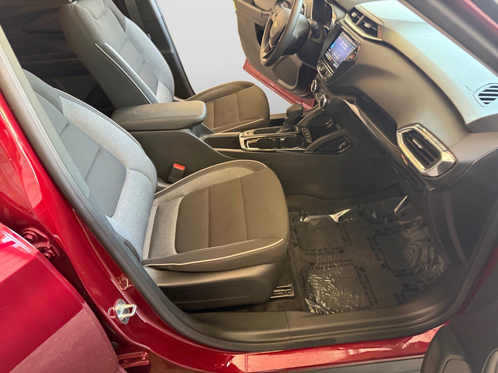Used 2024 Chevrolet Equinox LT FWD image 12