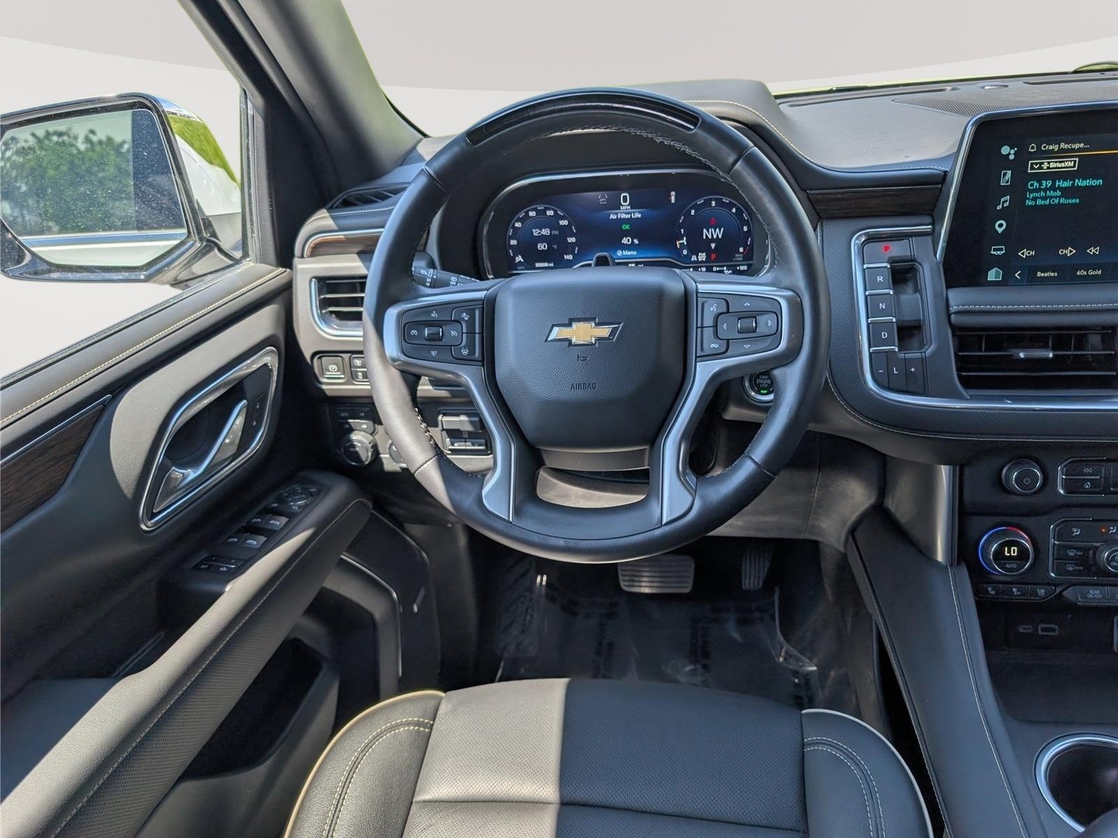 Used 2024 Chevrolet Tahoe Premier w/ Advanced Technology Package AWD/4WD image 23