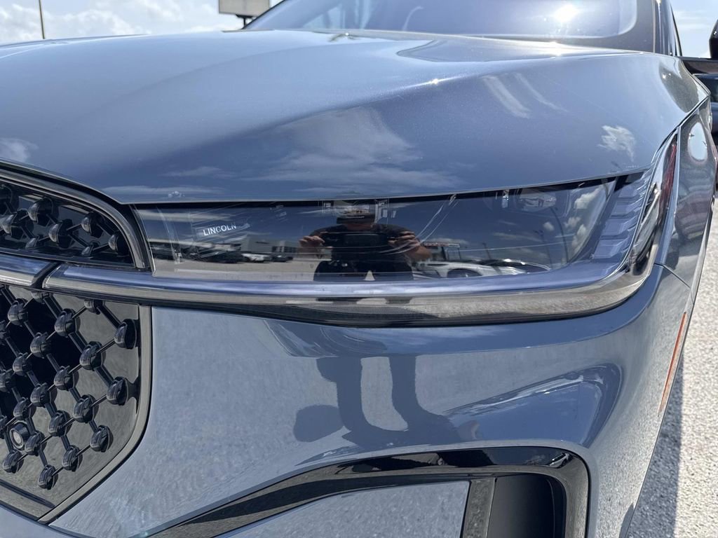 New 2026 Lincoln Nautilus Premier w/ Jet Appearance Package image 9