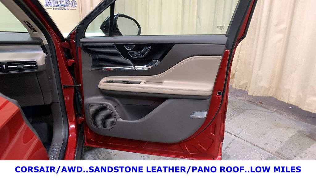 Used 2020 Lincoln Corsair AWD w/ Premium Package image 11