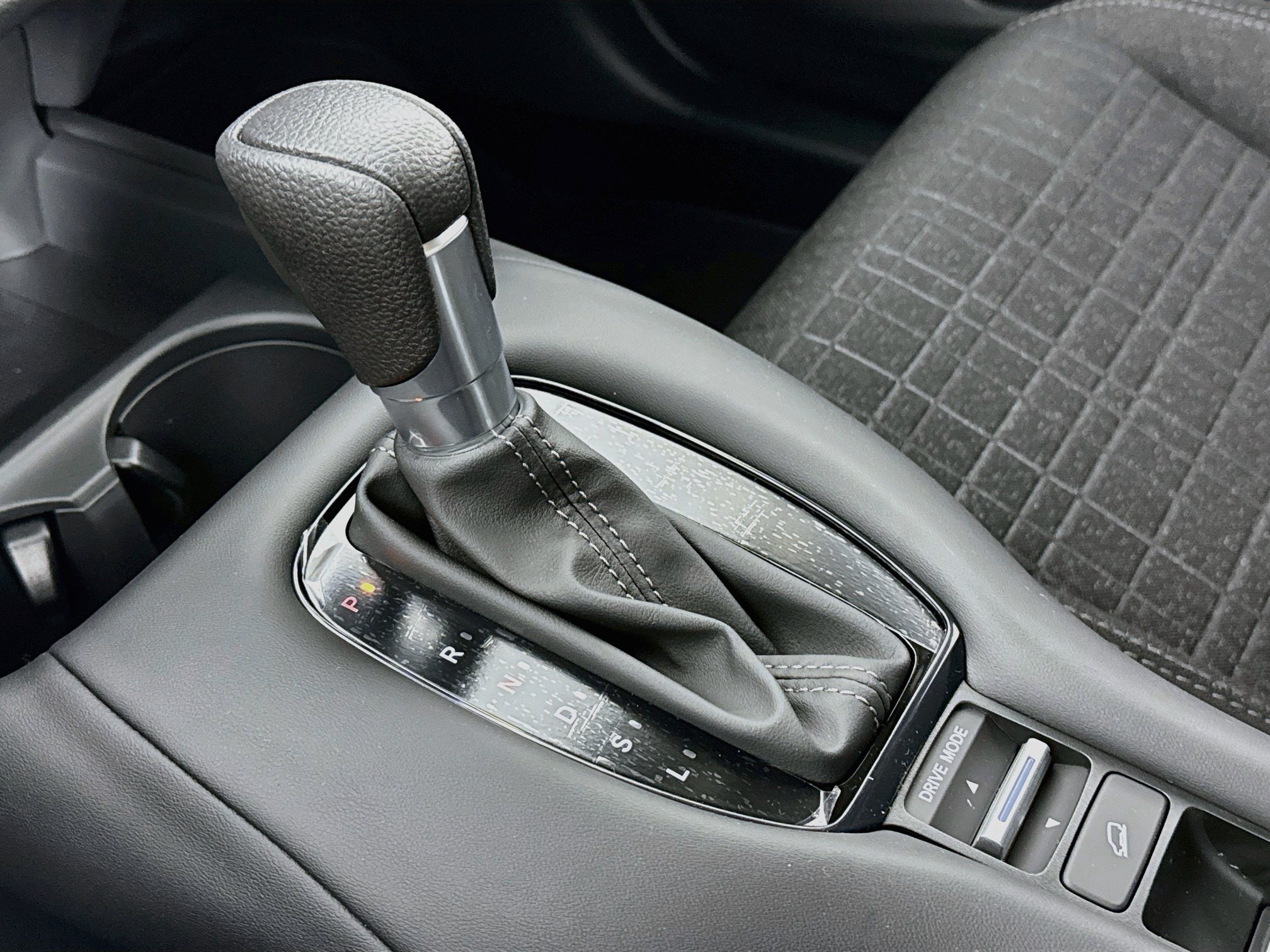 New 2027 Honda HR-V LX image 16