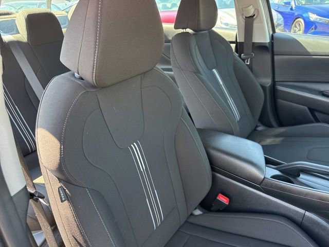 Certified 2024 Hyundai Elantra SEL image 23