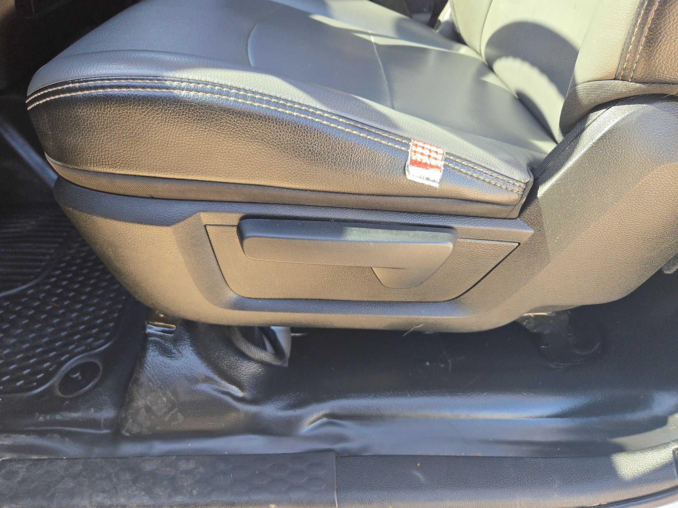 Used 2022 RAM 3500 Tradesman AWD/4WD image 13
