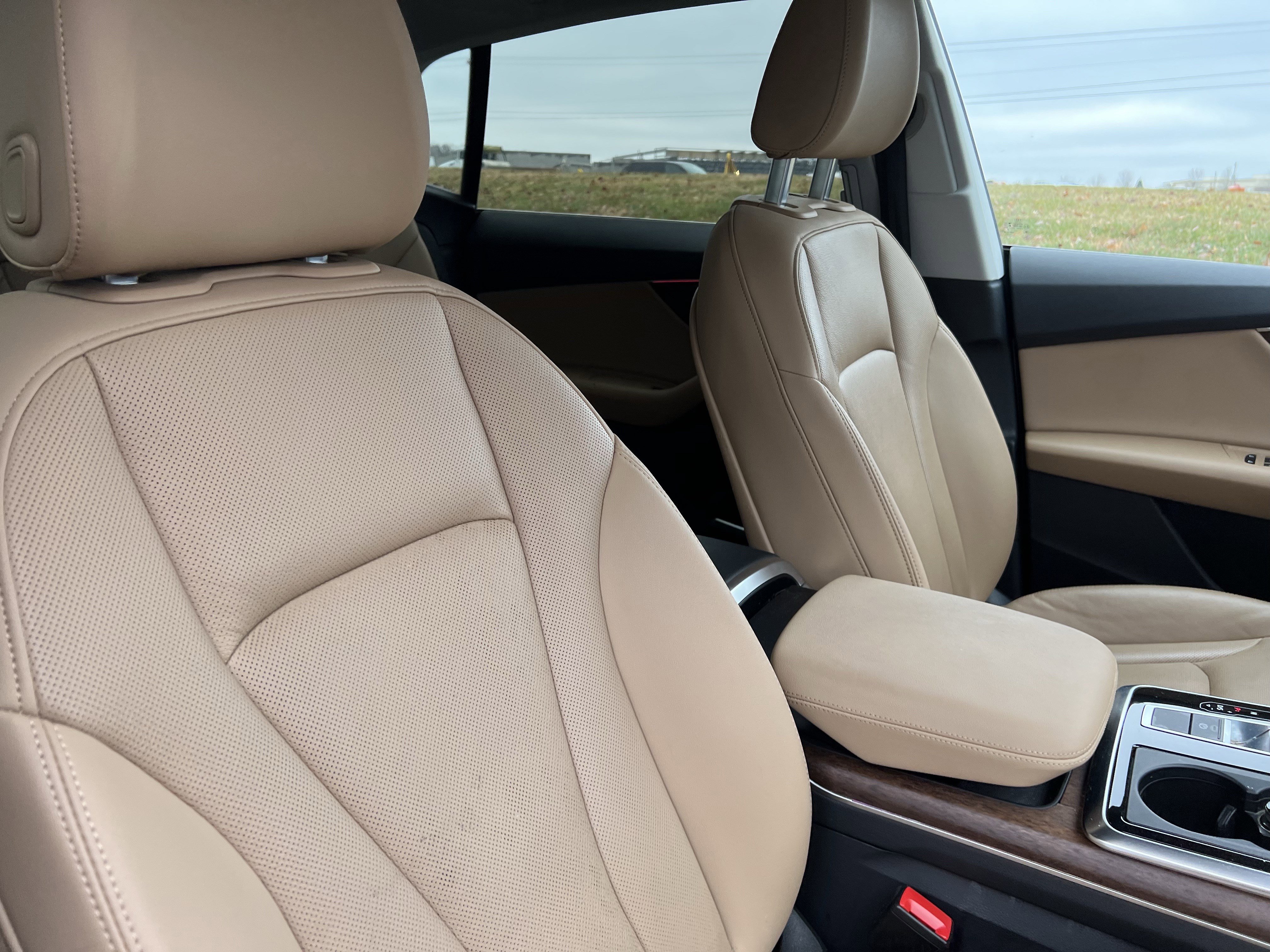 Used 2020 Audi Q8 Premium Plus w/ Premium Plus Package image 35