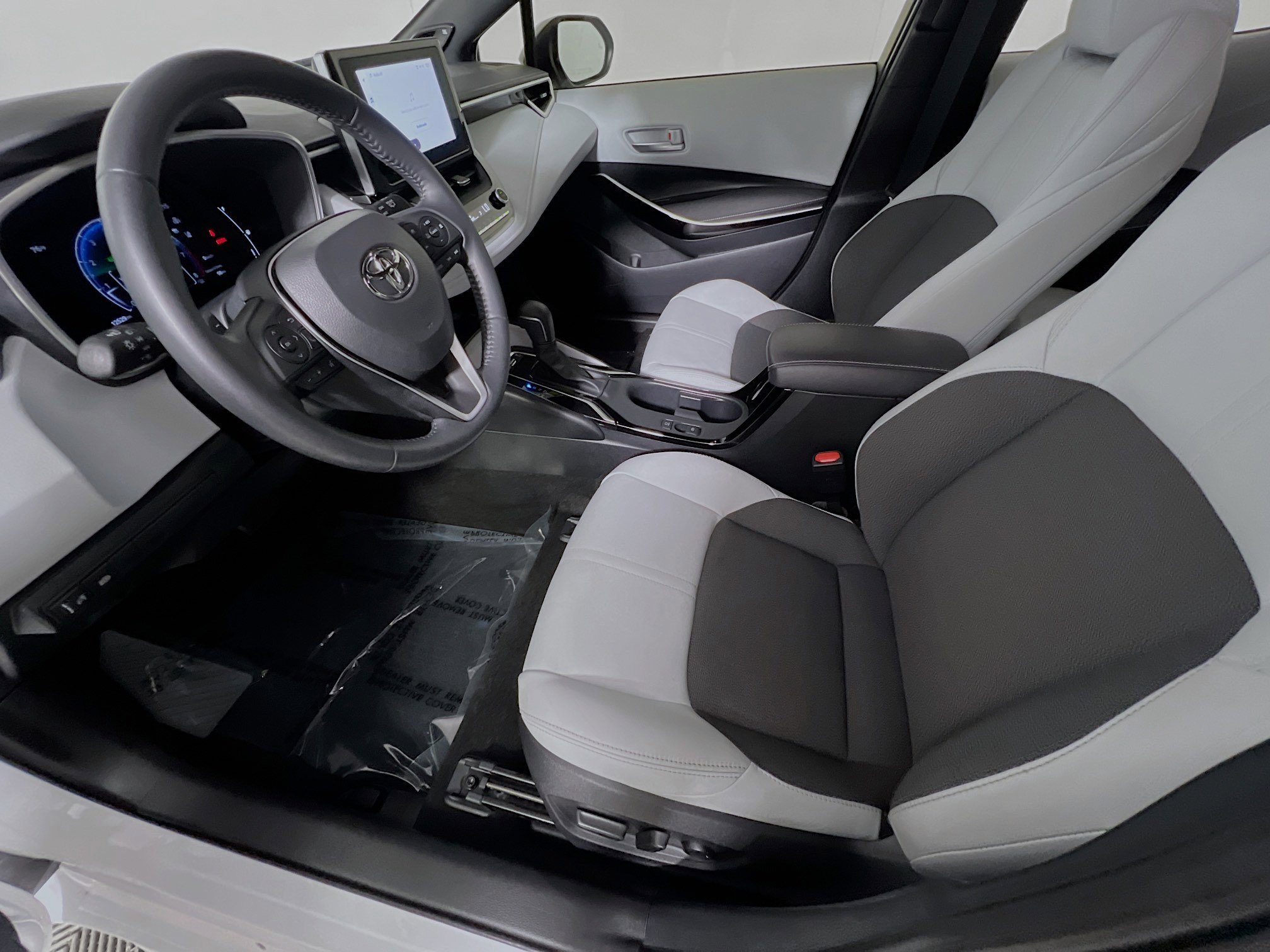 Used 2023 Toyota Corolla XSE image 15