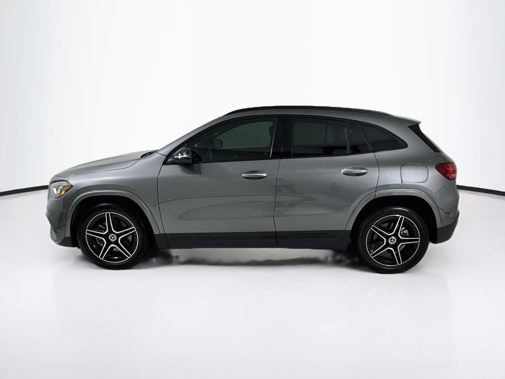 Used 2025 Mercedes-Benz GLA 250 image 5