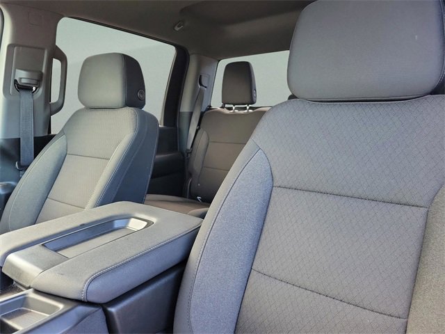 Used 2025 Chevrolet Silverado 2500 Custom w/ Custom Convenience Package image 16