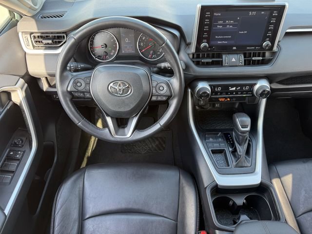 Used 2019 Toyota RAV4 XLE Premium image 12