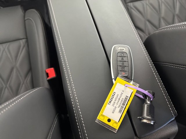 New 2026 Nissan Rogue Platinum w/ Platinum Premium Package image 28