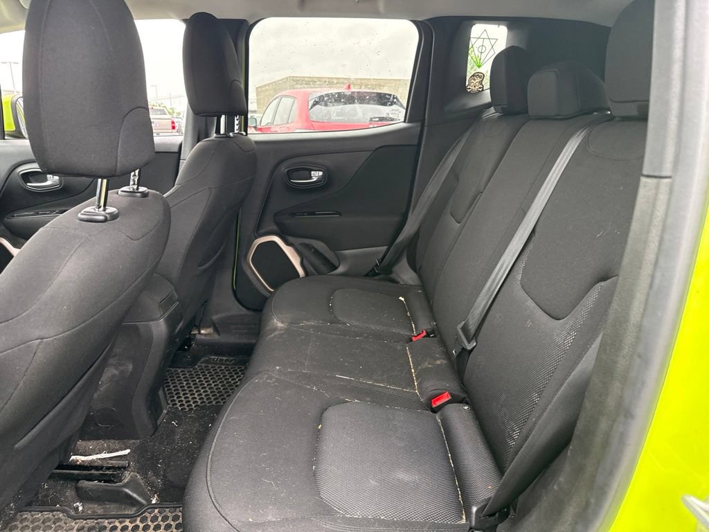 Used 2017 Jeep Renegade Latitude AWD/4WD image 15