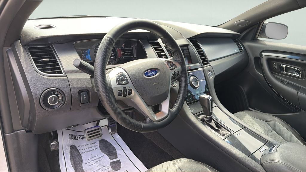 Used 2015 Ford Taurus SHO w/ Technology Package AWD/4WD image 22