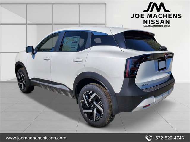 New 2026 Nissan Kicks SV image 4