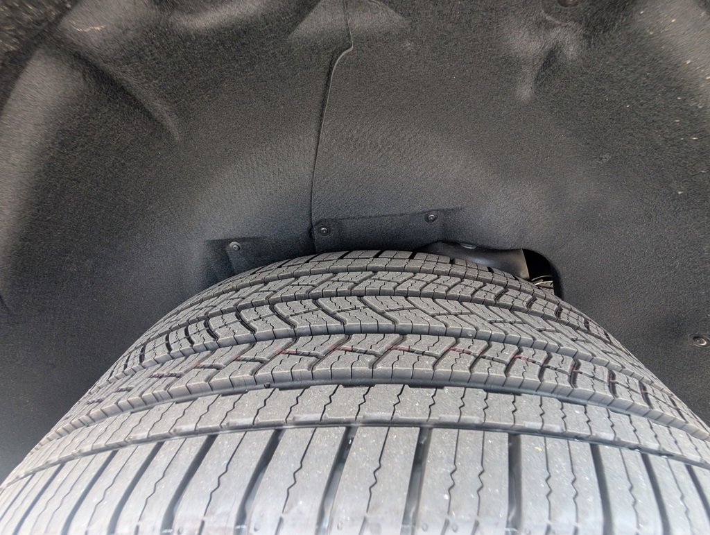 New 2025 Chevrolet Suburban LT w/ Comfort Package image 25