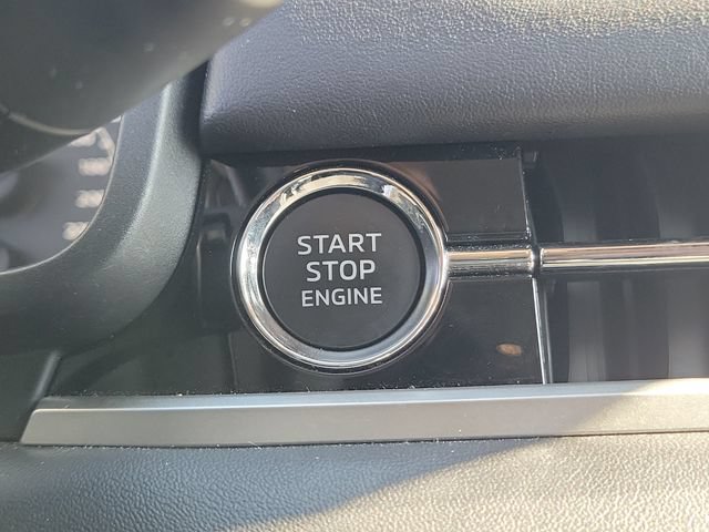 Used 2025 Mitsubishi Outlander SE FWD image 28