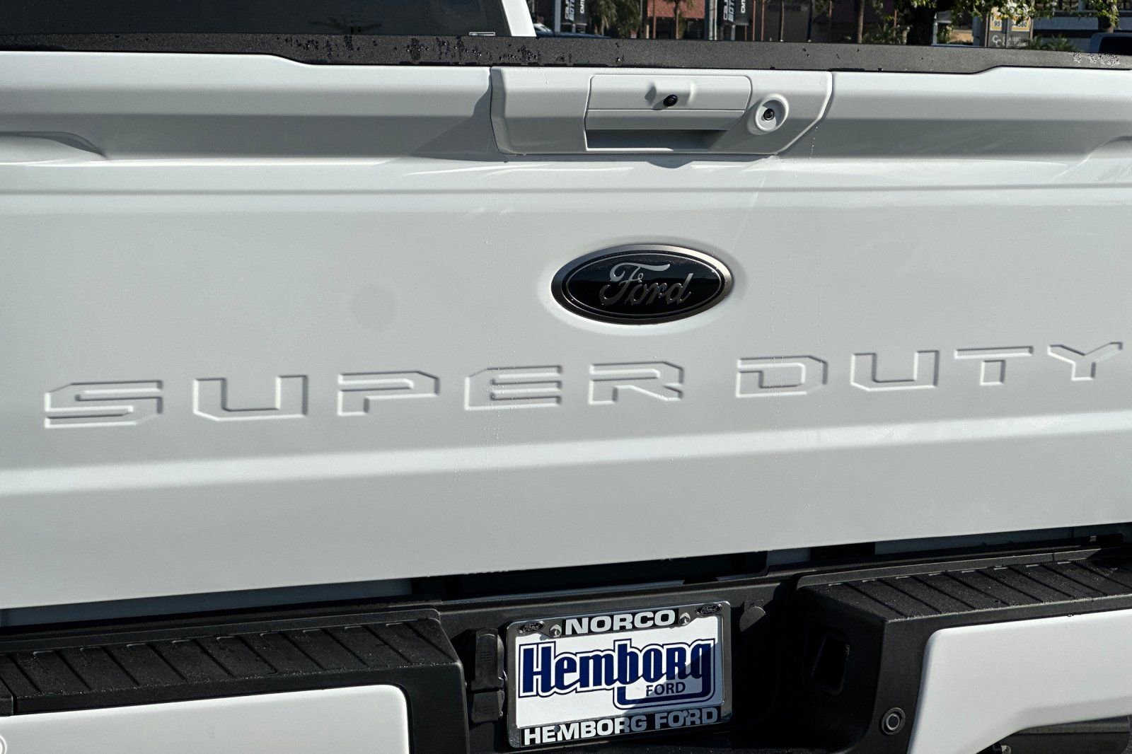 New 2026 Ford F250 Lariat w/ Black Appearance Package image 26