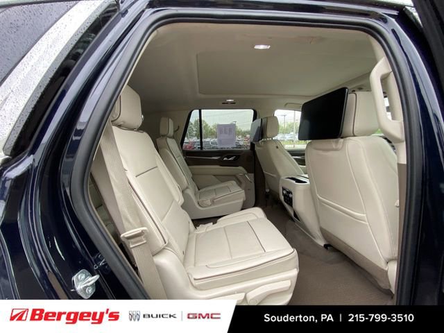 Certified 2021 GMC Yukon Denali w/ Denali Premium Package AWD/4WD image 31