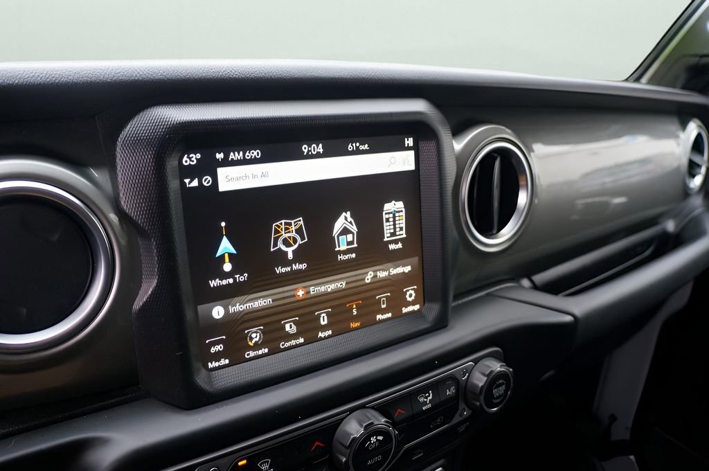 Used 2023 Jeep Wrangler Sahara image 20