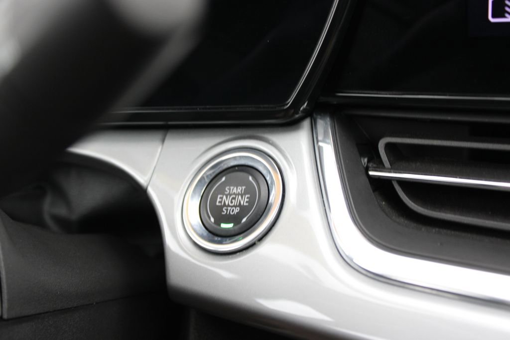 Used 2025 Chevrolet Trax LT image 38