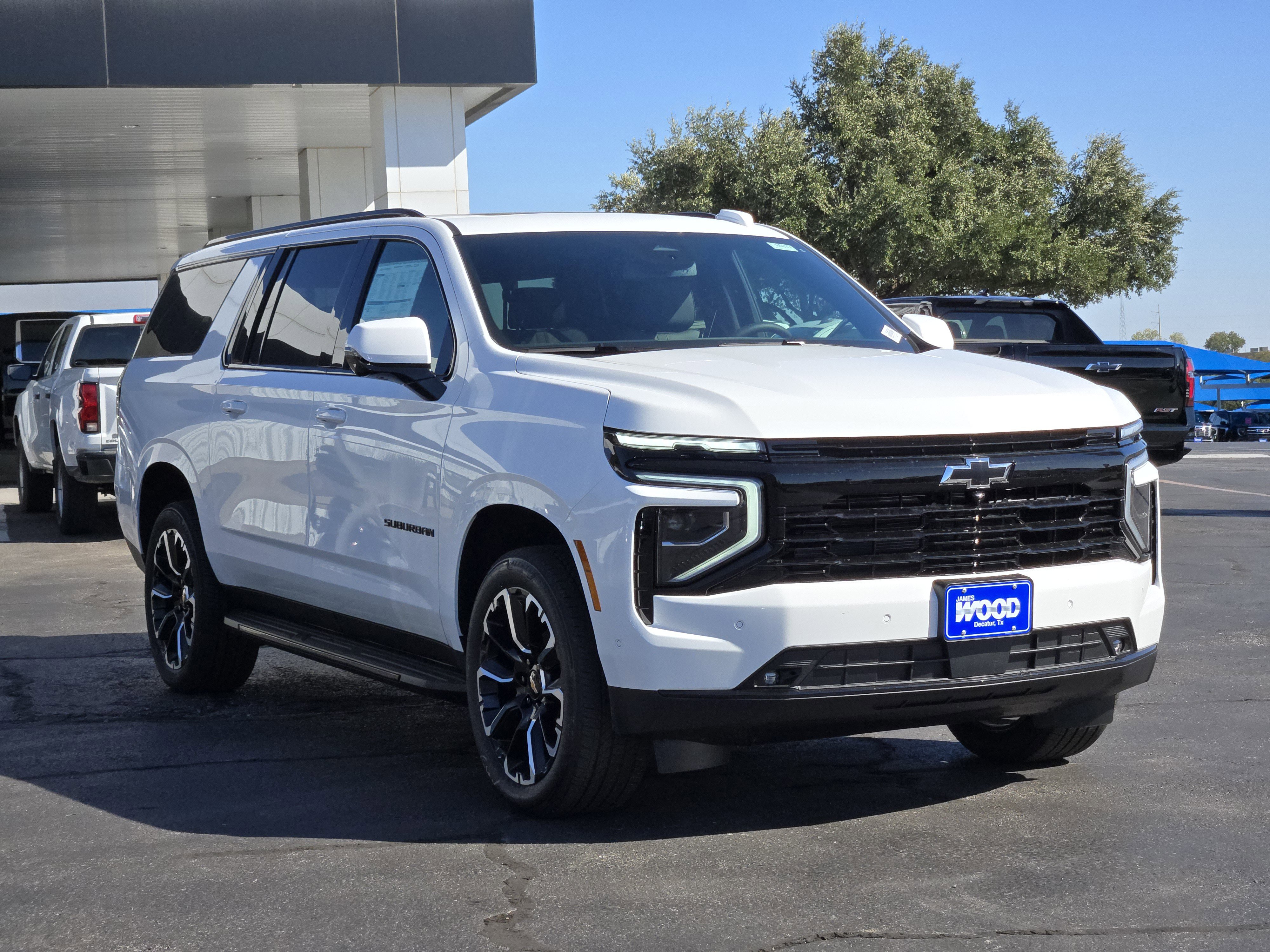 New 2026 Chevrolet Suburban RST w/ Comfort Package image 2