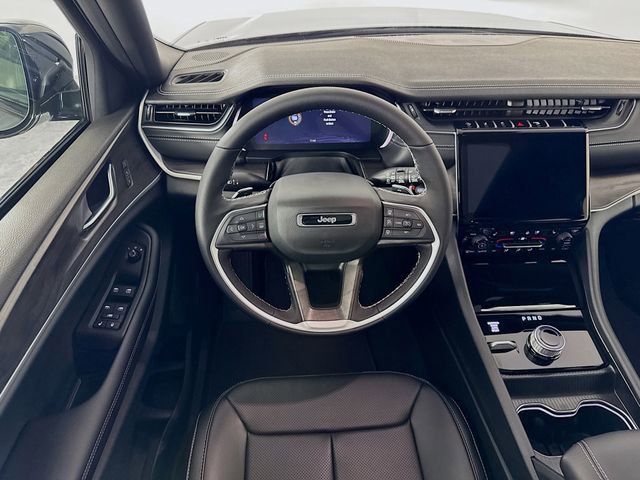 New 2025 Jeep Grand Cherokee L Limited w/ Luxury Tech Group II image 26