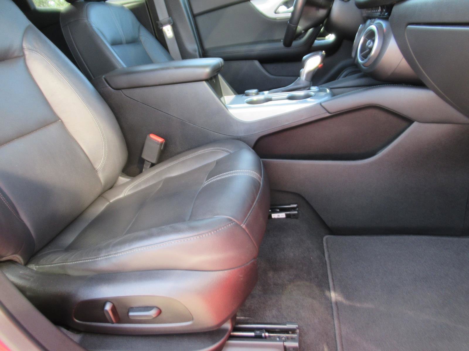 Used 2019 Chevrolet Blazer LT w/ Sun and Wheels Package image 9