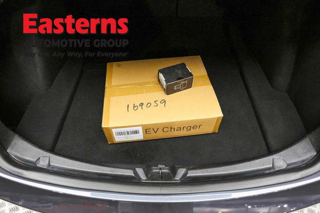 Used 2018 Tesla Model 3 Long Range image 9