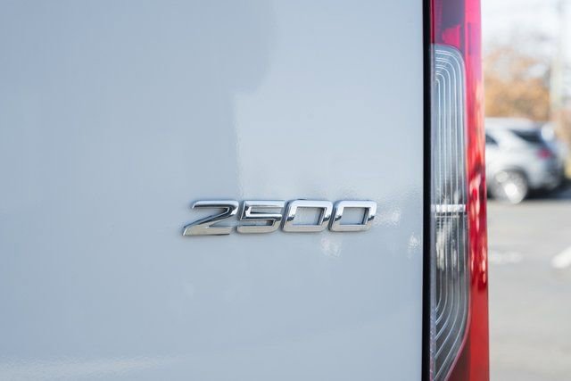 Used 2024 Mercedes-Benz Sprinter 2500 image 8