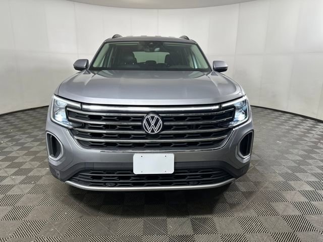Used 2025 Volkswagen Atlas SE image 8