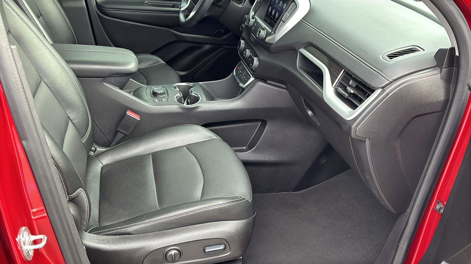 Certified 2024 GMC Terrain SLT w/ Elevation Edition AWD/4WD image 19