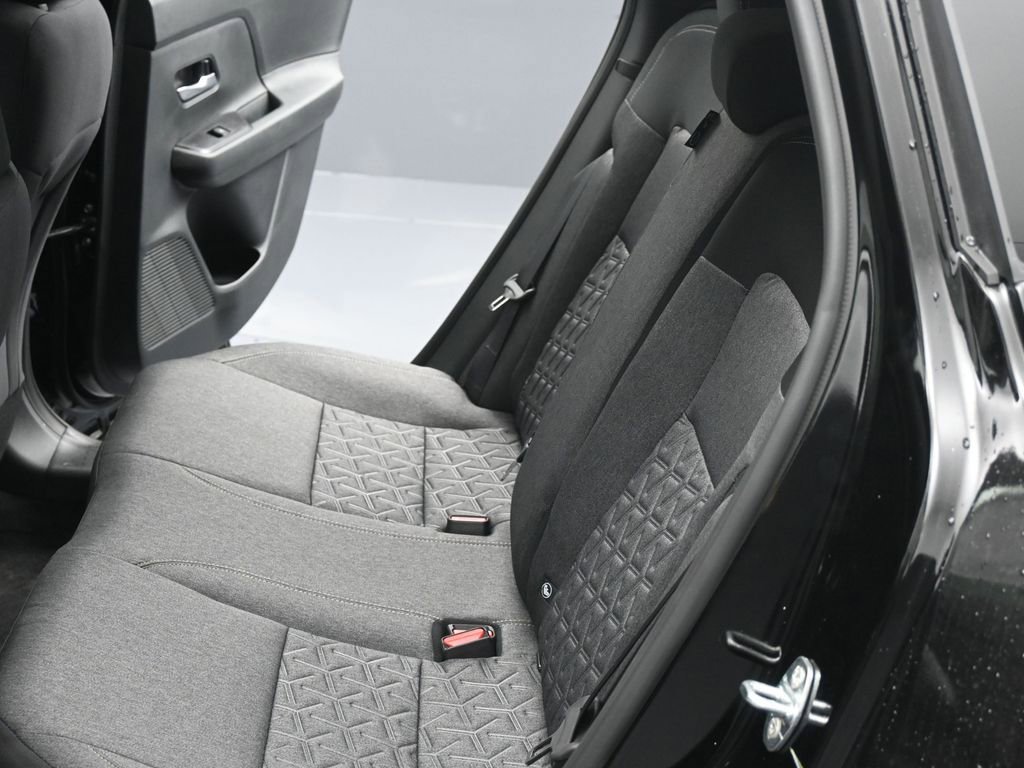 New 2026 Nissan Kicks SV w/ SV Premium Package AWD/4WD image 18