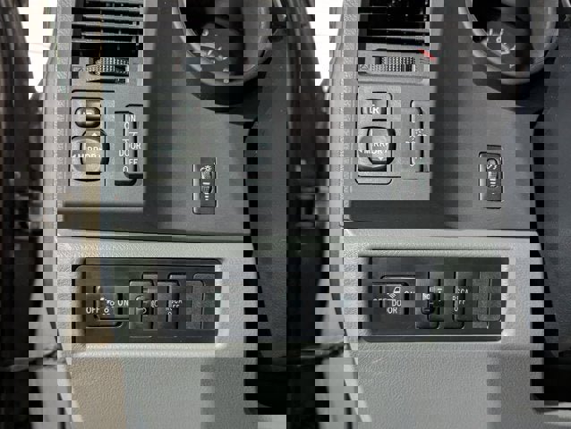 Used 2012 Toyota Tundra 4x4 Double Cab image 27