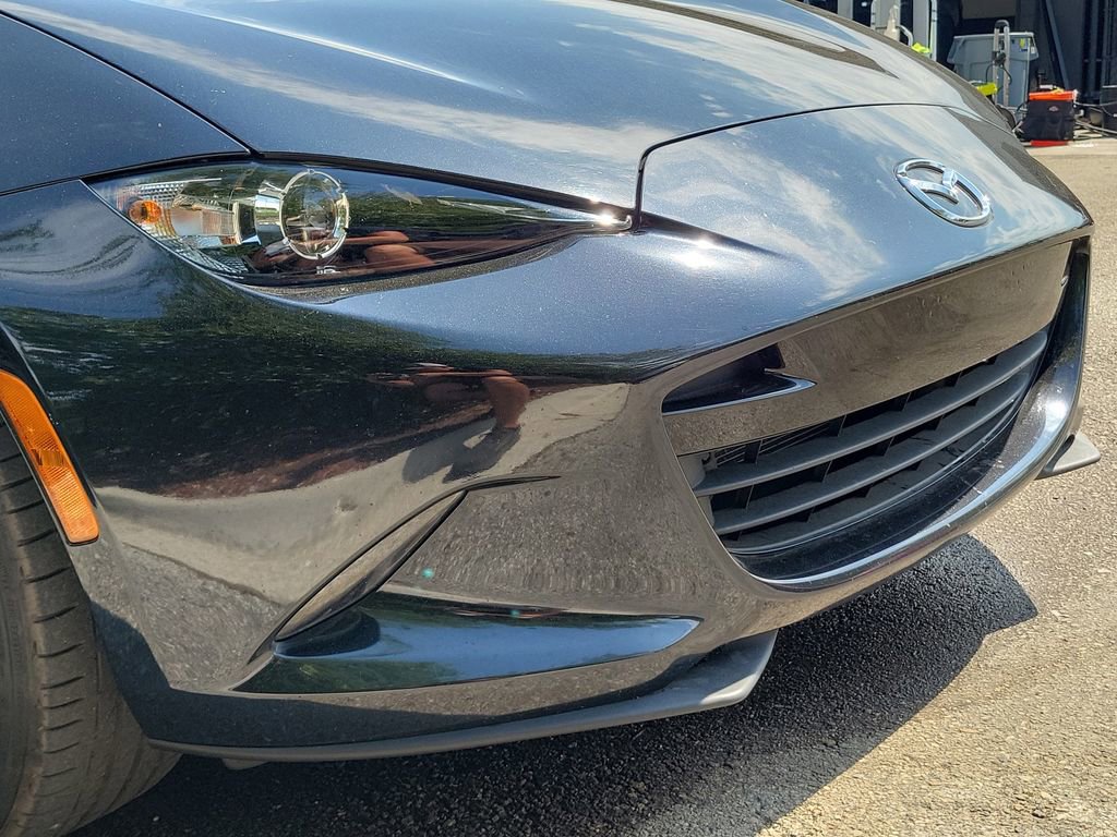 Used 2019 MAZDA MX-5 Miata RF Grand Touring RWD image 6