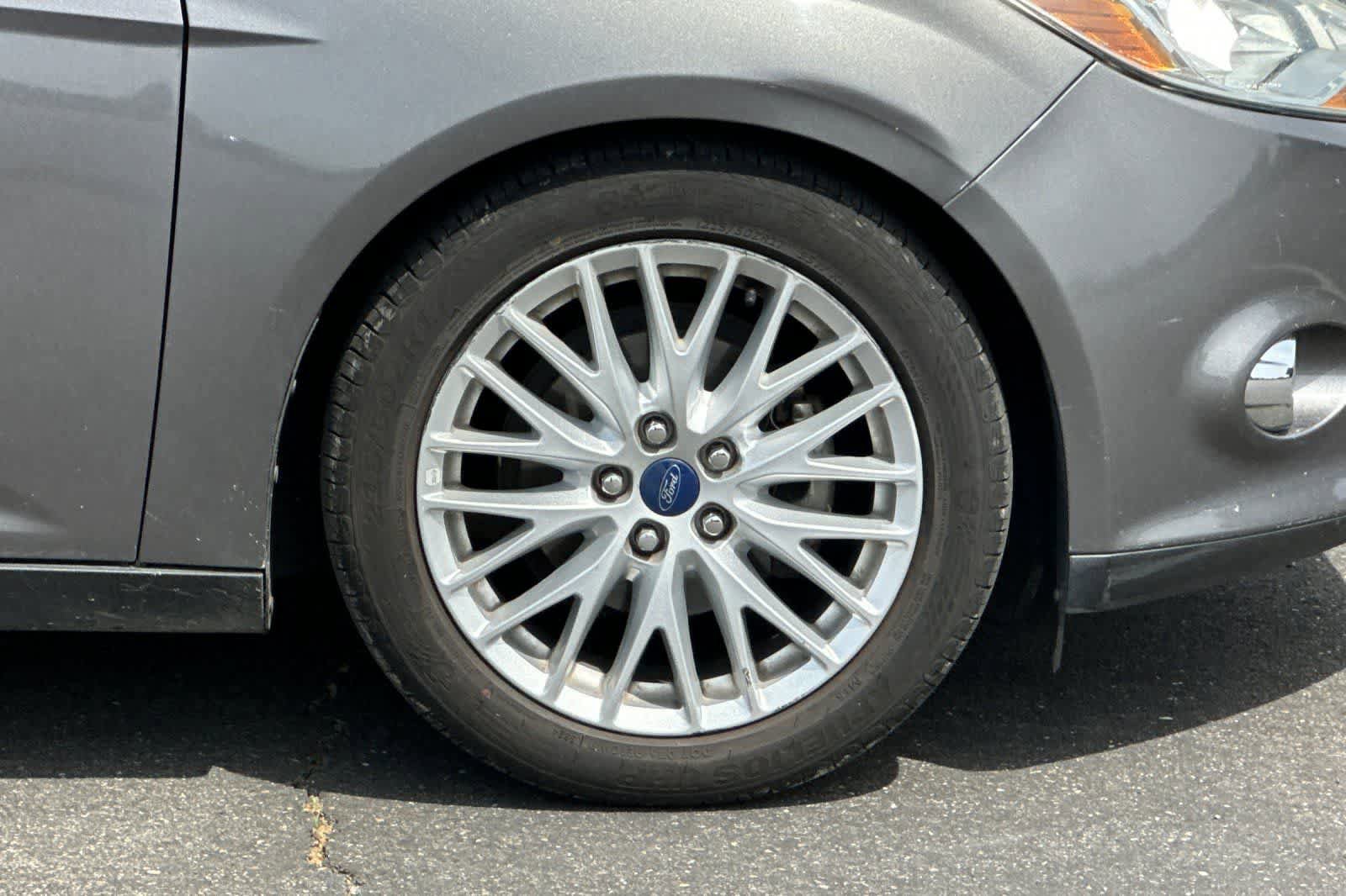 Used 2012 Ford Focus SEL FWD image 27