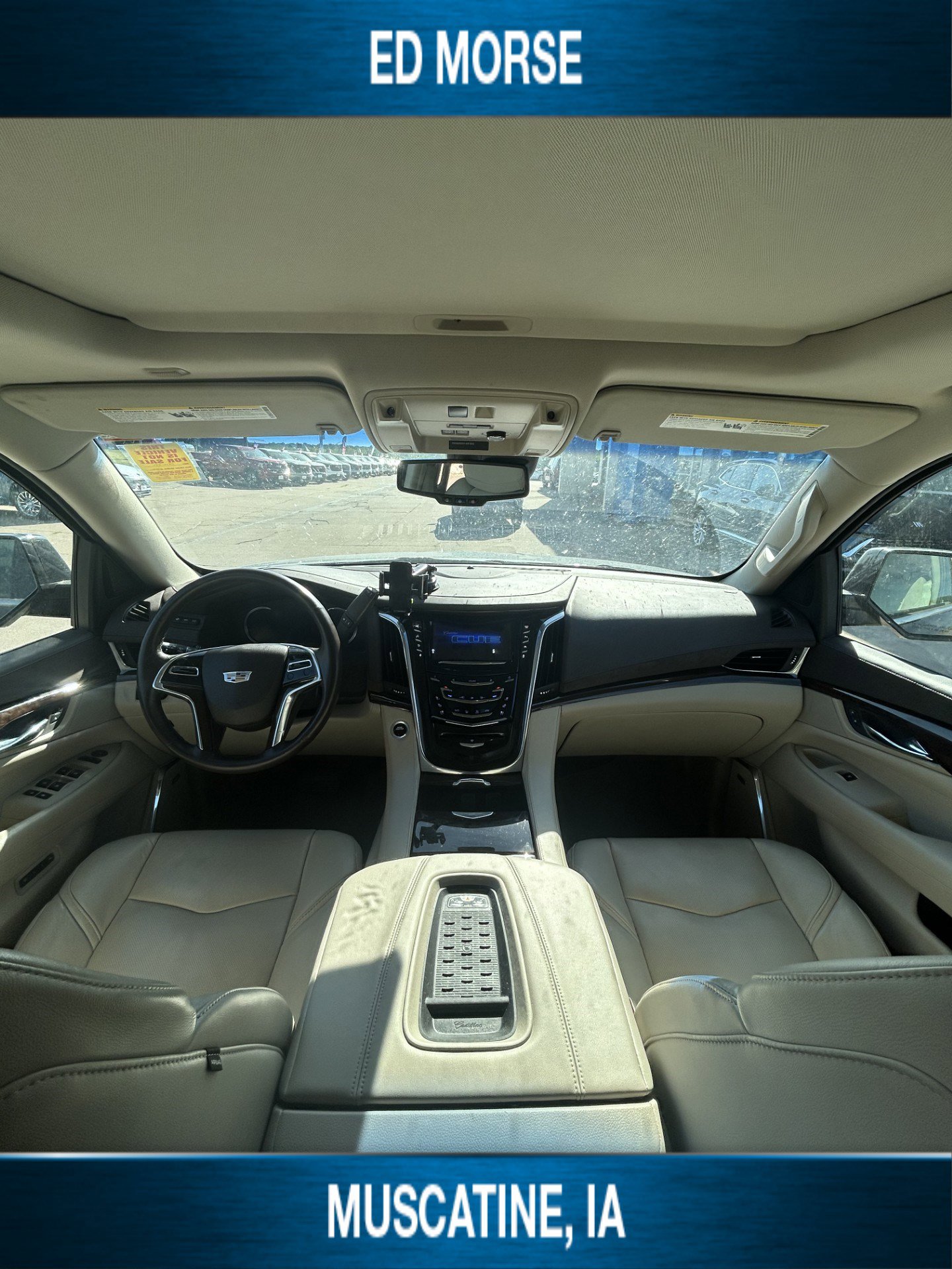 Used 2016 Cadillac Escalade Premium AWD/4WD image 3