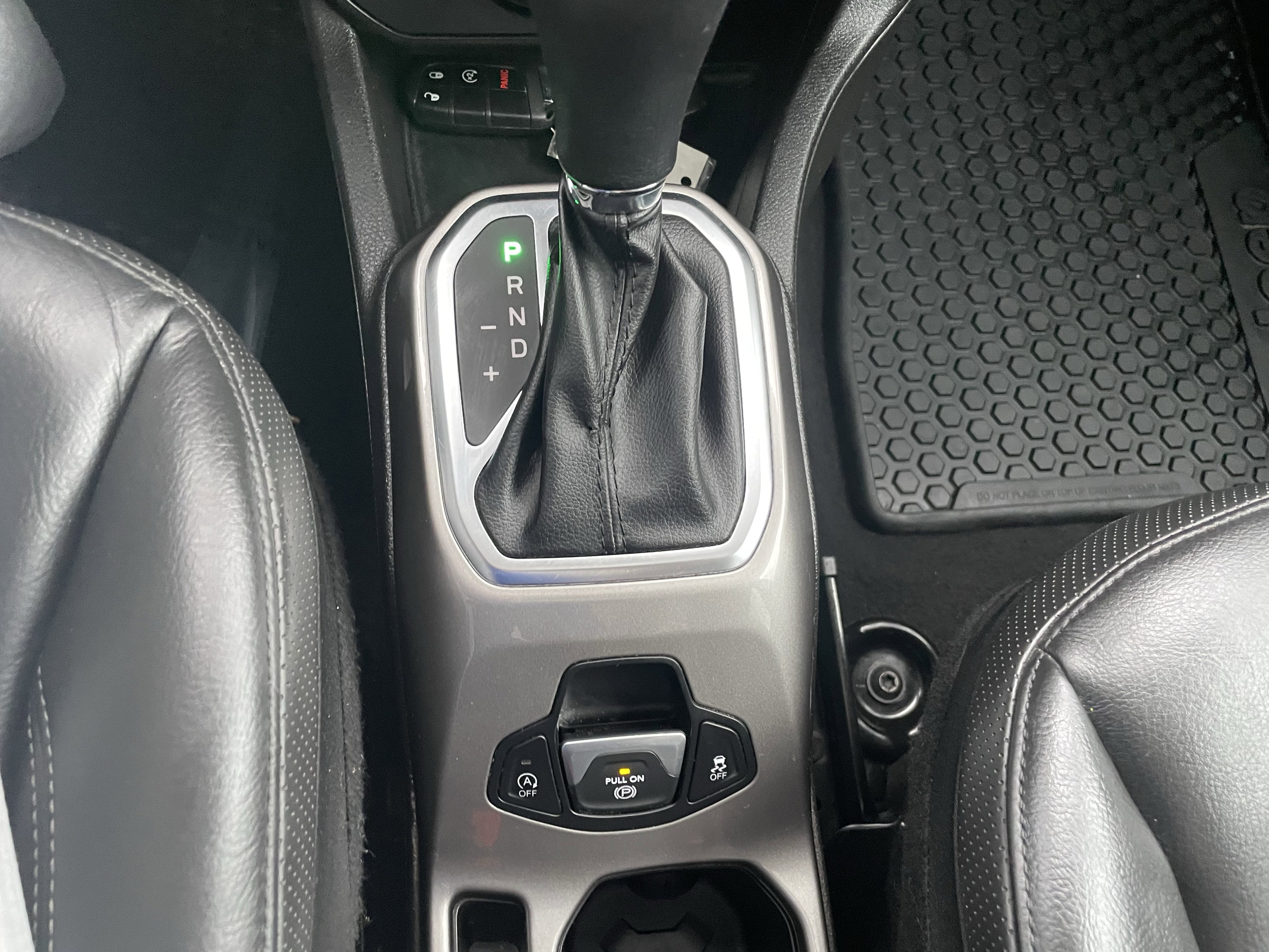 Used 2022 Jeep Renegade Limited w/ Sun, Sound & Wheels Group AWD/4WD image 24