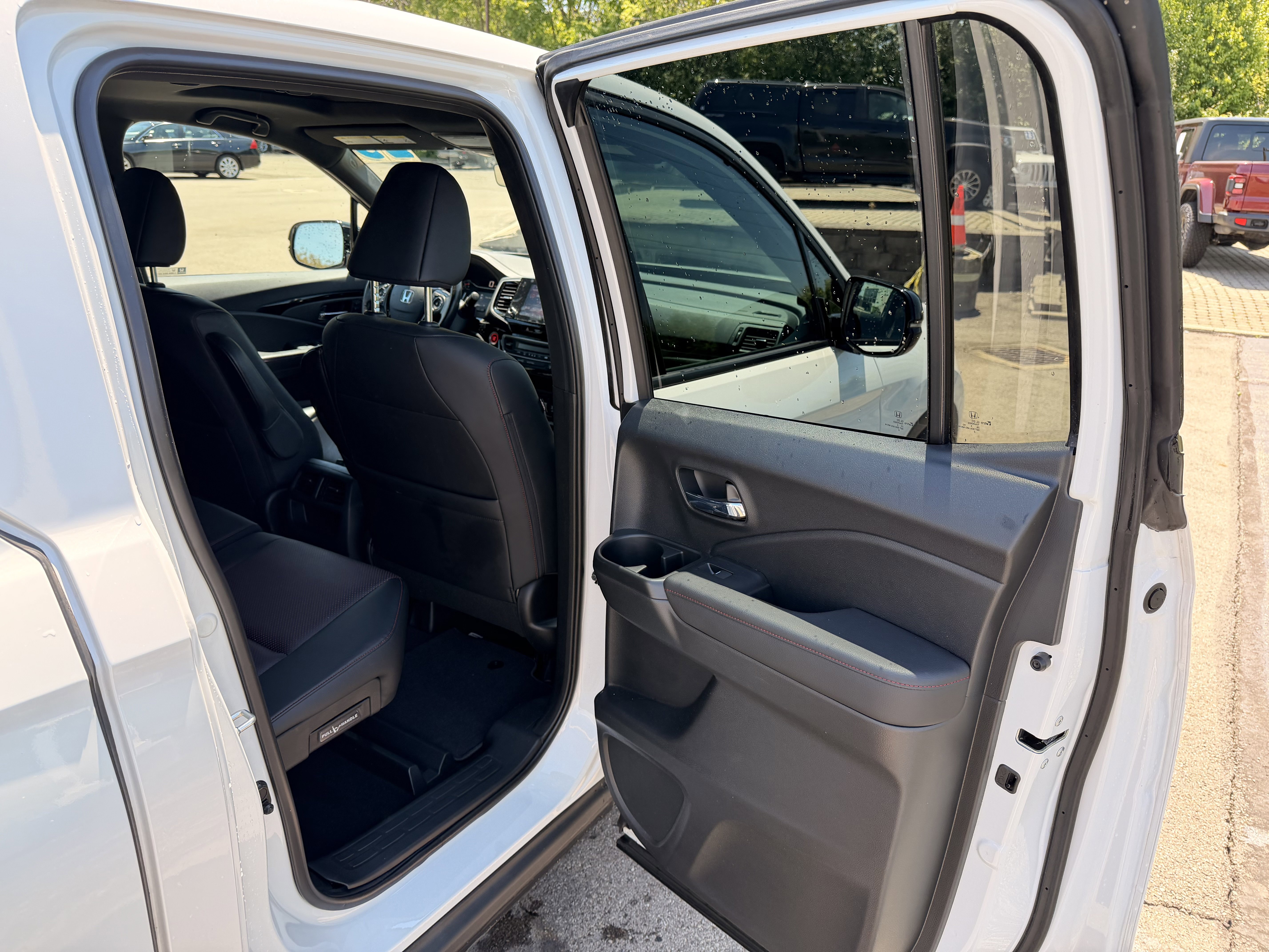 Used 2023 Honda Ridgeline Black Edition image 15