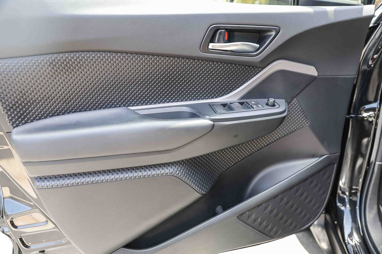 Certified 2021 Toyota C-HR LE FWD image 20
