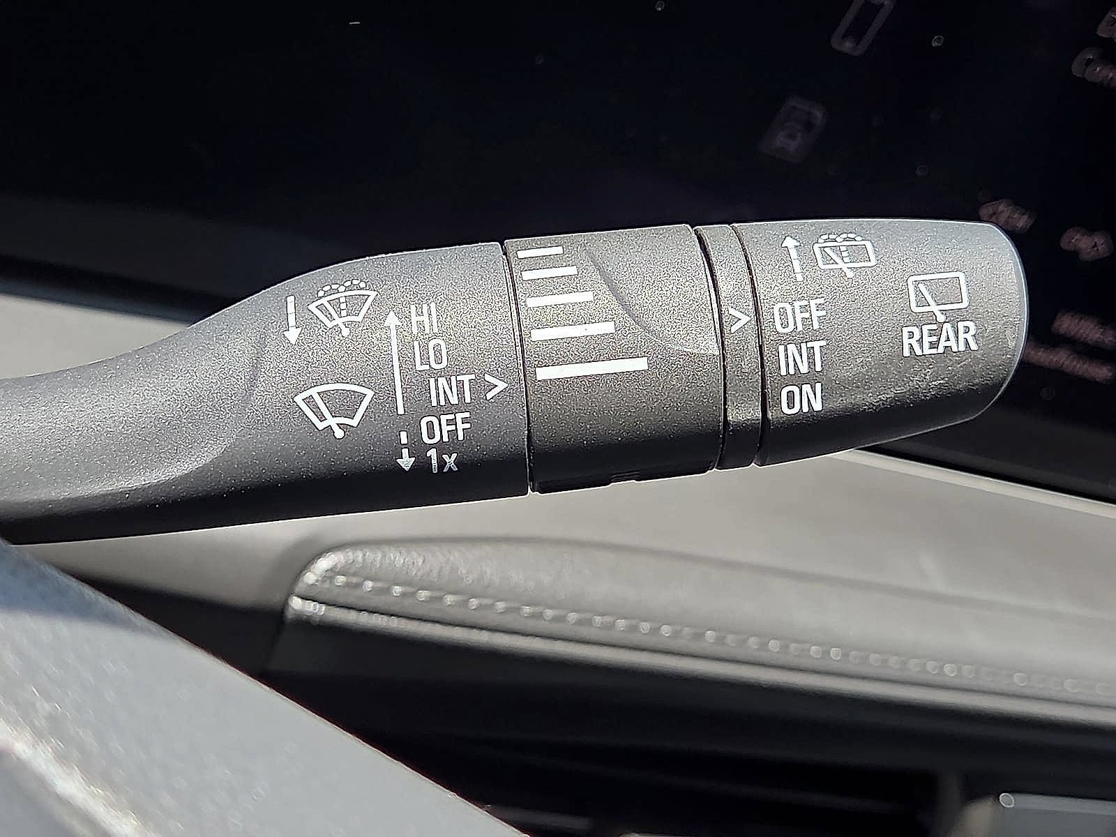 Used 2024 Buick Encore GX Sport Touring FWD image 28