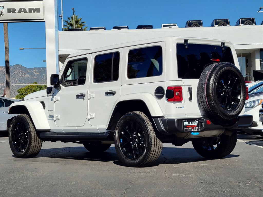 Used 2023 Jeep Wrangler Unlimited Sahara image 2