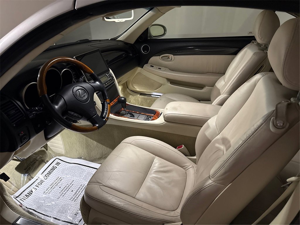 Used 2008 Lexus SC 430 Convertible image 11