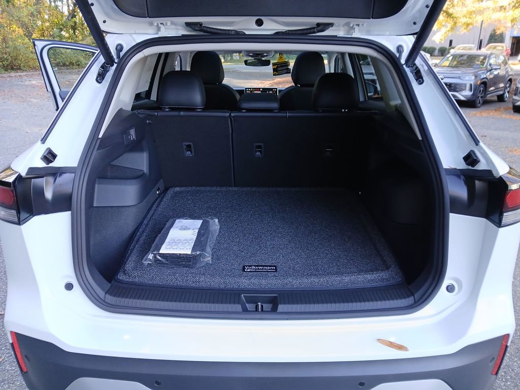 New 2026 Volkswagen Tiguan SE image 22