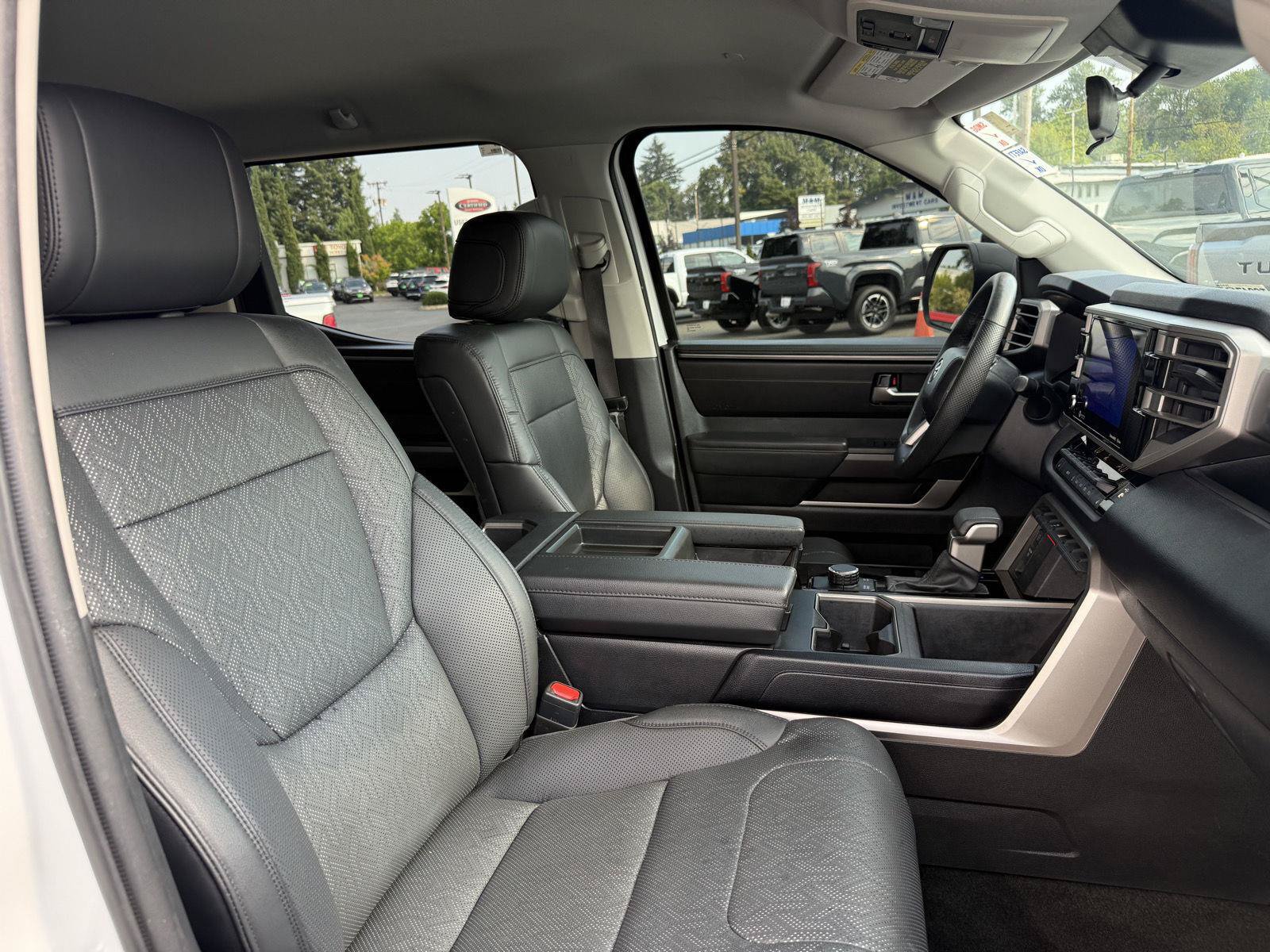 Used 2023 Toyota Tundra SR5 w/ SR5 Premium Package RWD image 15