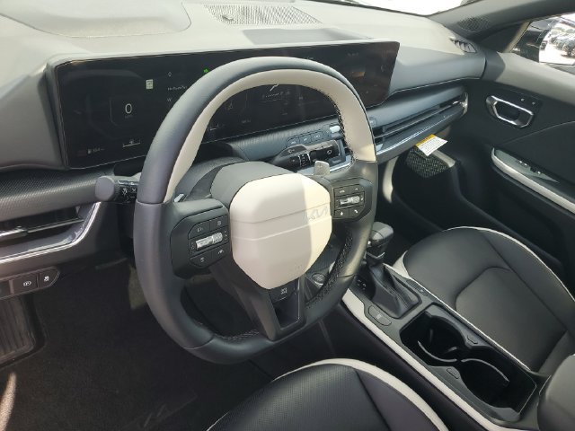 Certified 2025 Kia K4 GT-Line w/ GT-Line Premium Package FWD image 17