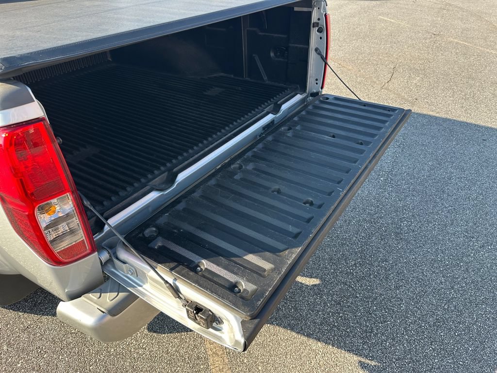 Used 2018 Nissan Frontier SV RWD image 19