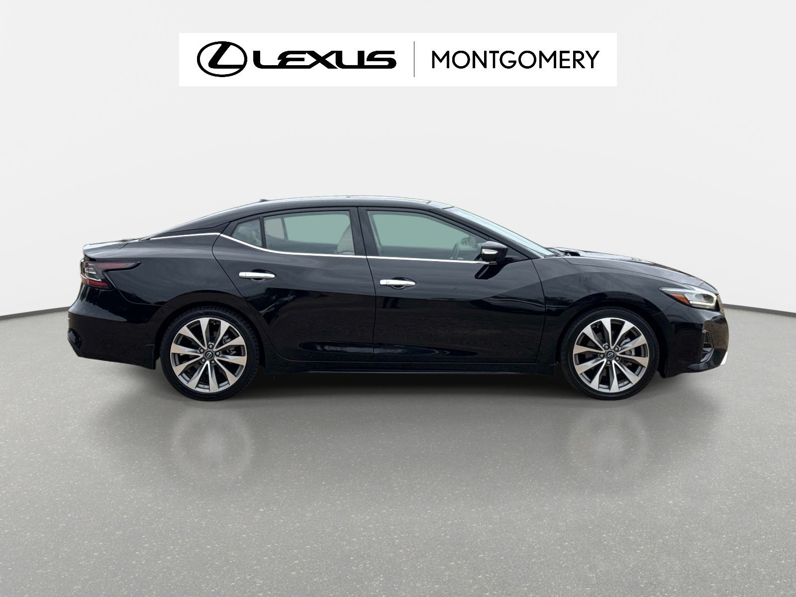 Used 2023 Nissan Maxima Platinum w/ Sport Mat Group FWD image 2