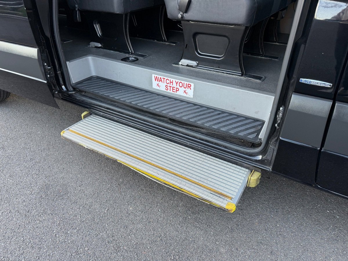 Used 2016 Mercedes-Benz Sprinter 2500 image 9