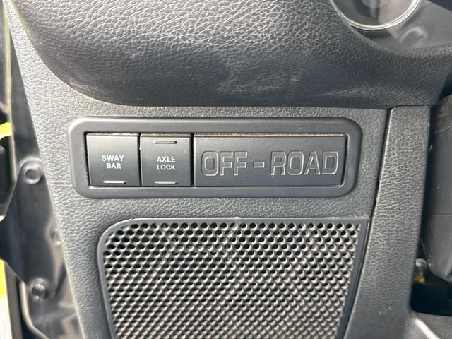 Used 2017 Jeep Wrangler Unlimited Rubicon AWD/4WD image 25