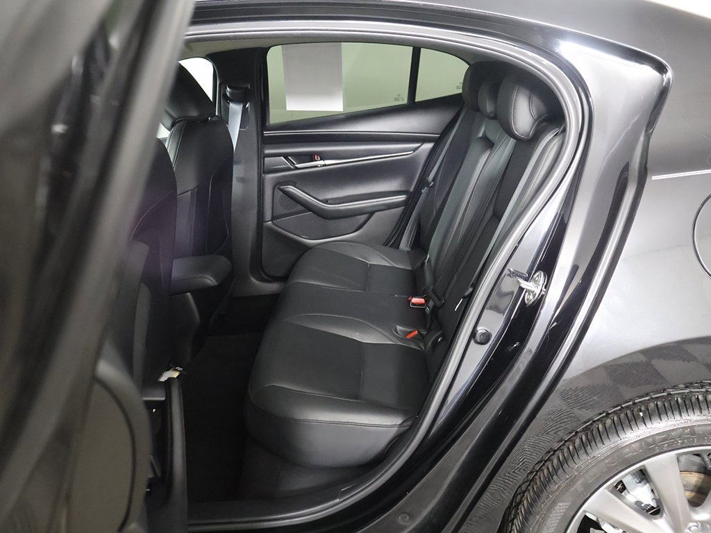 Used 2021 MAZDA MAZDA3 s image 28