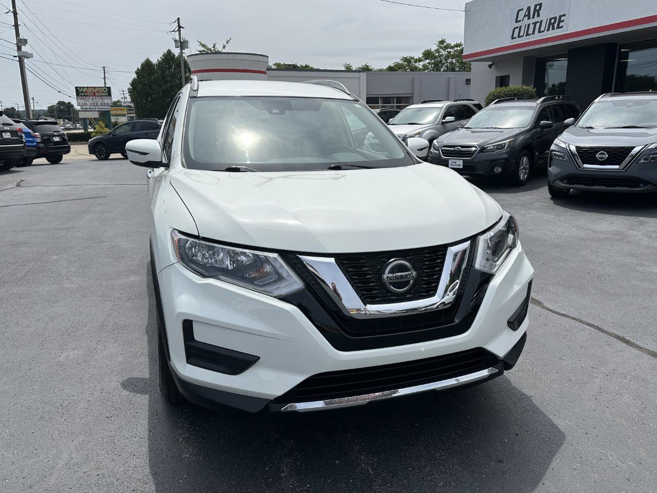 Used 2019 Nissan Rogue S w/ Special Edition Package AWD/4WD image 4